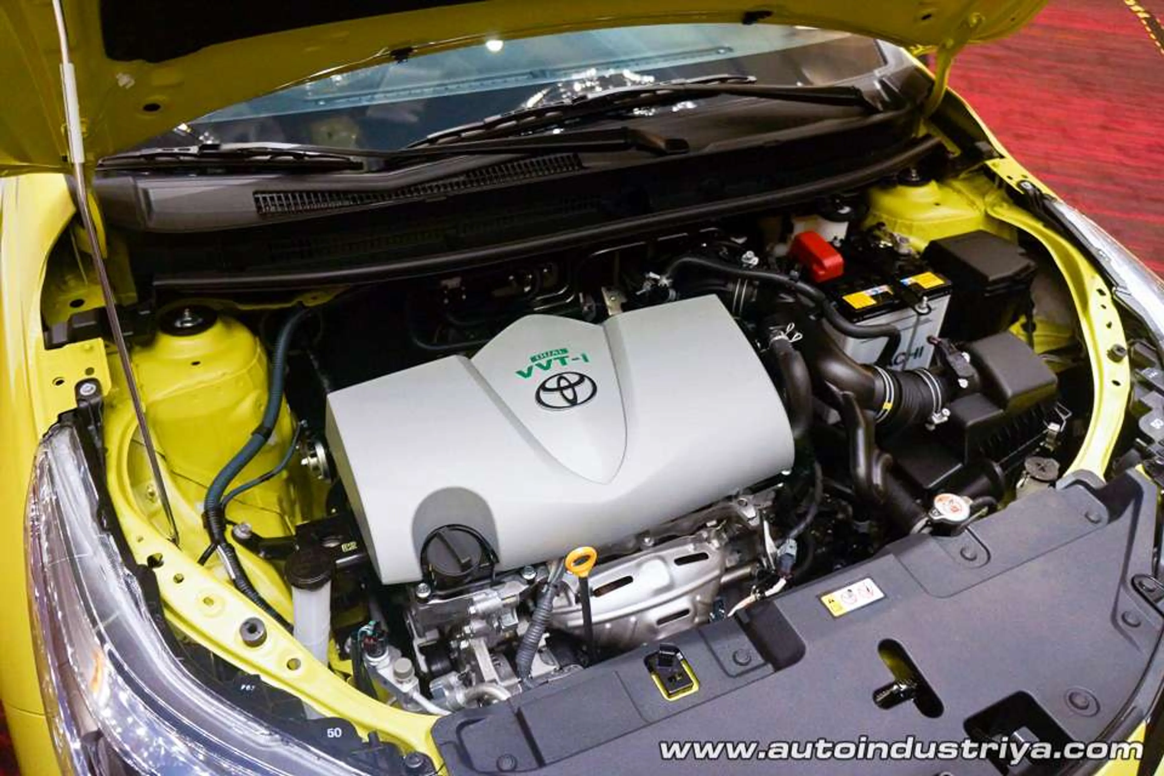 2018 Toyota Yaris 1.5 S thumbnail 4