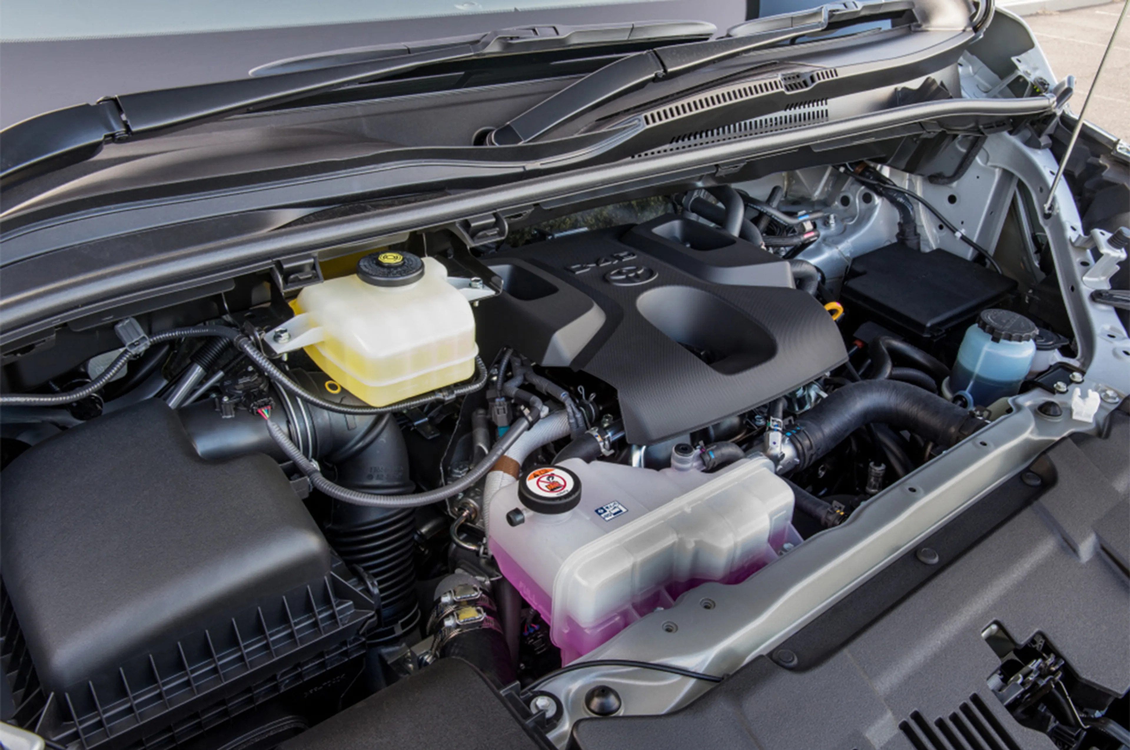 Toyota Hiace GL Grandia thumbnail 4