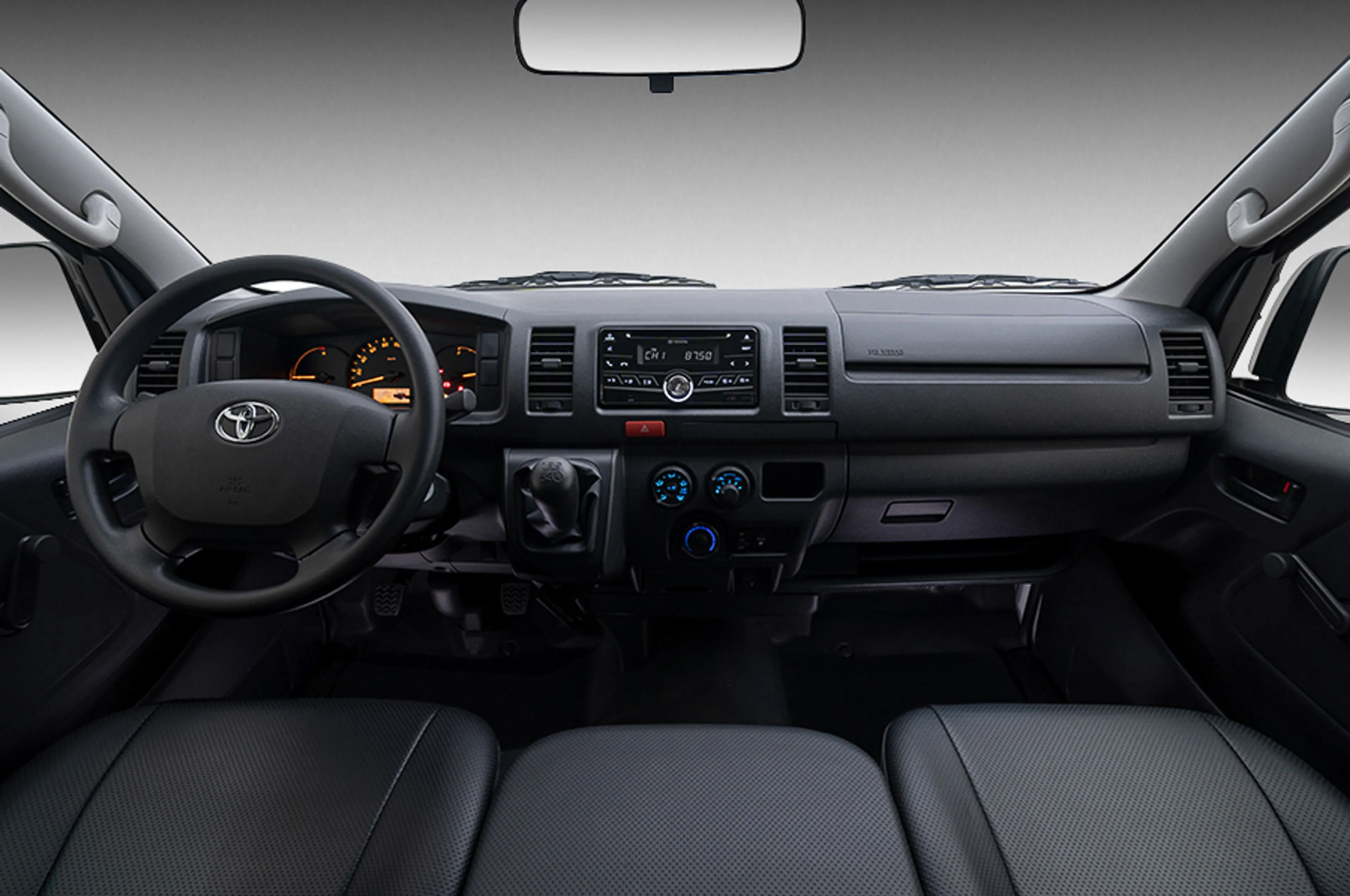 Toyota Hiace thumbnail 3