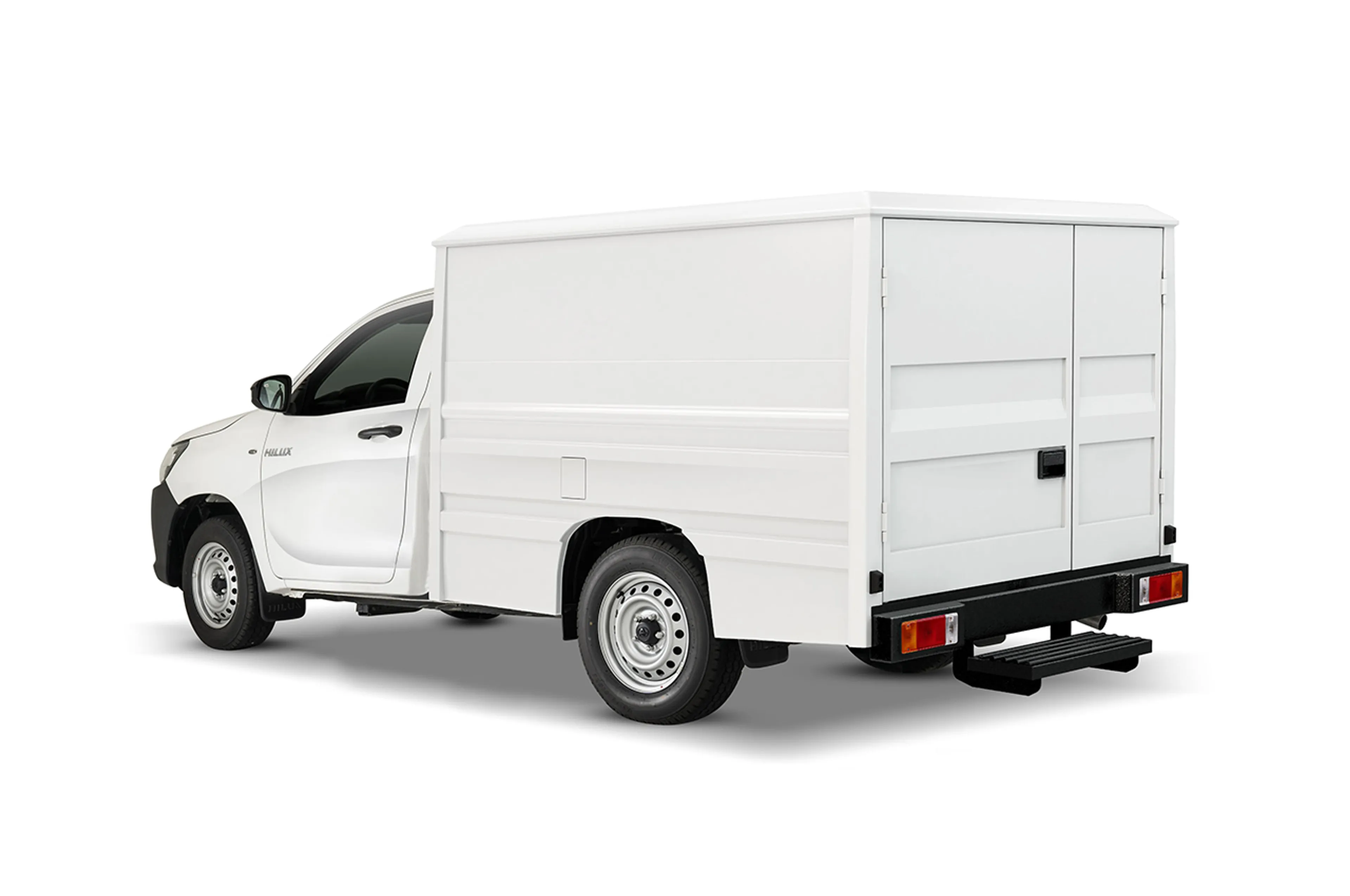 Toyota Hilux FX thumbnail 2