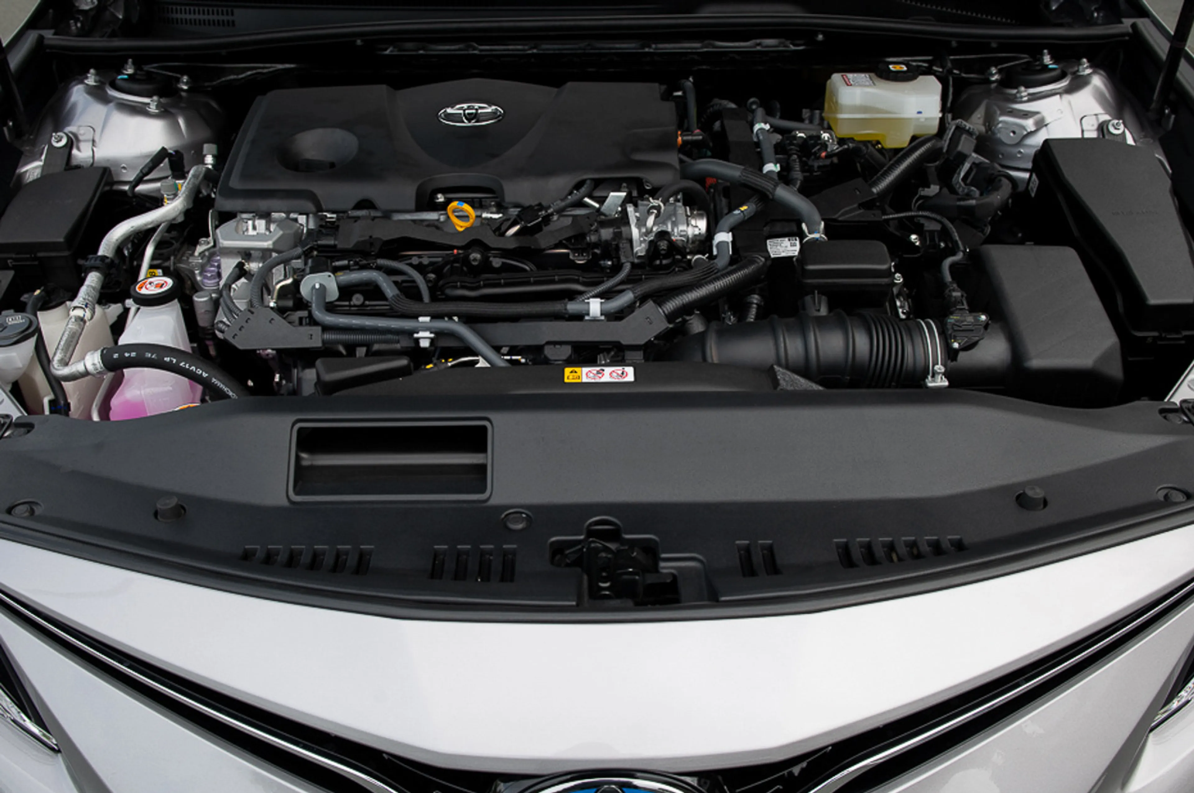 Toyota Camry thumbnail 4