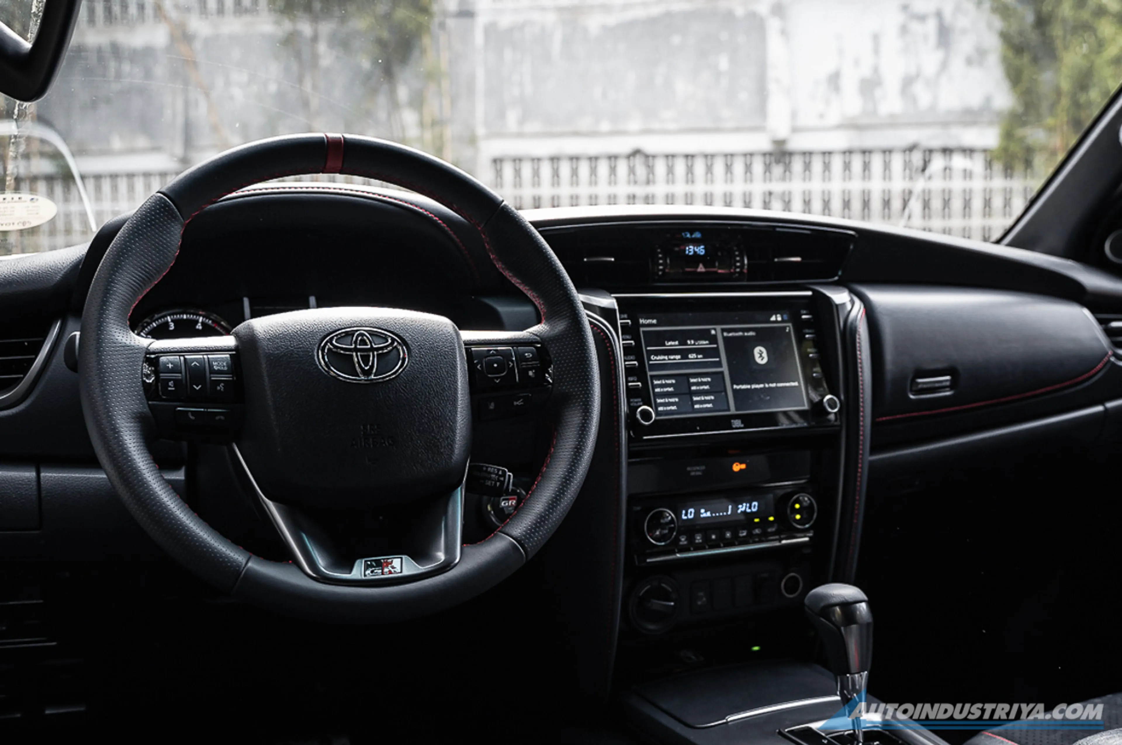 Toyota Fortuner GR Sport thumbnail 3