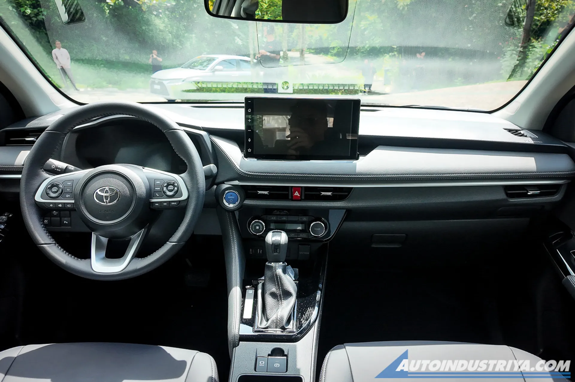 Toyota Ativ Price, Specs & Variants | Buyer's Guide | AutoIndustriya