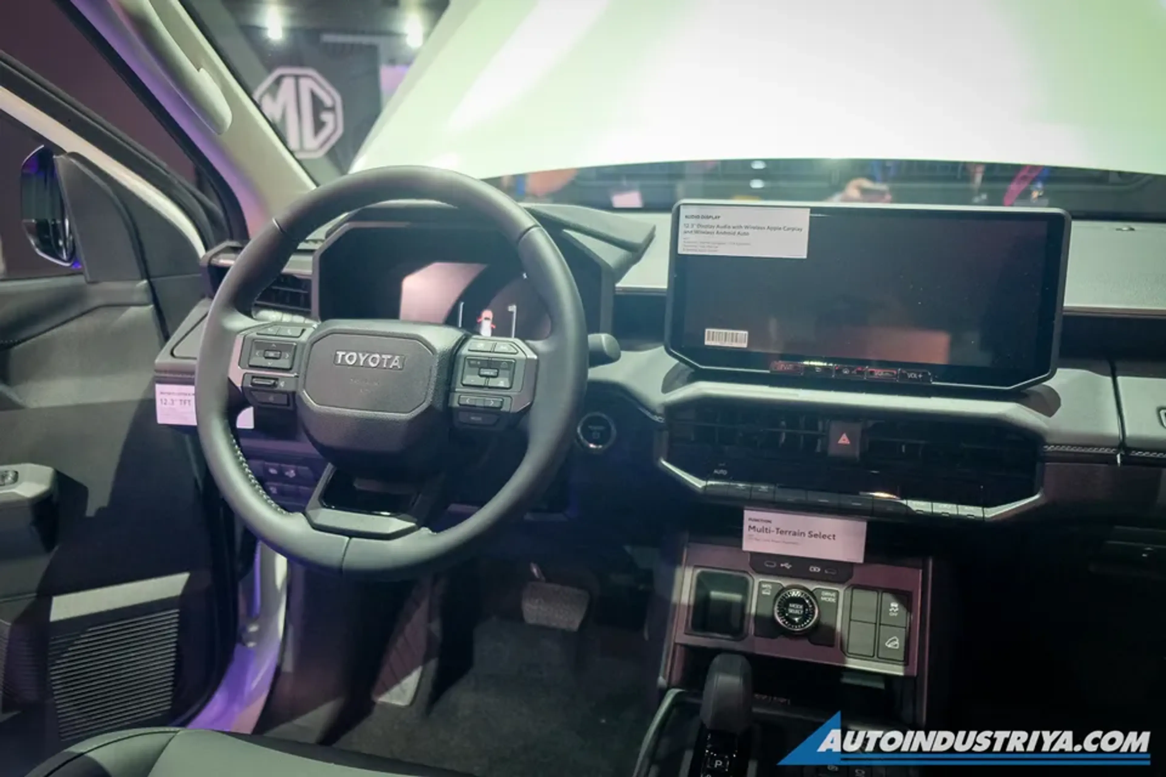 Toyota Hilux BEV thumbnail 3
