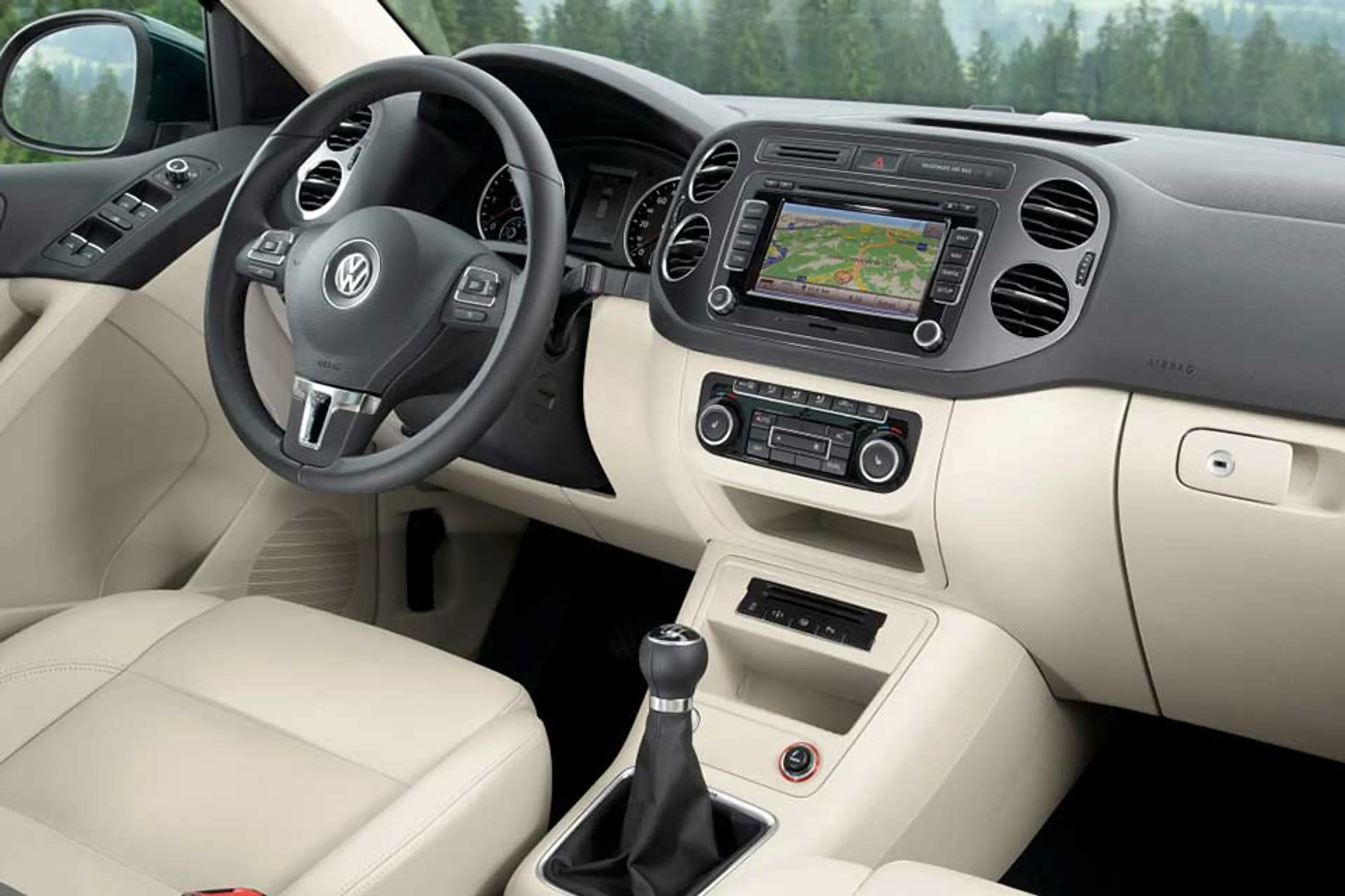 2013 Volkswagen Tiguan 1.4 TSI MT Trend & Fun thumbnail 3