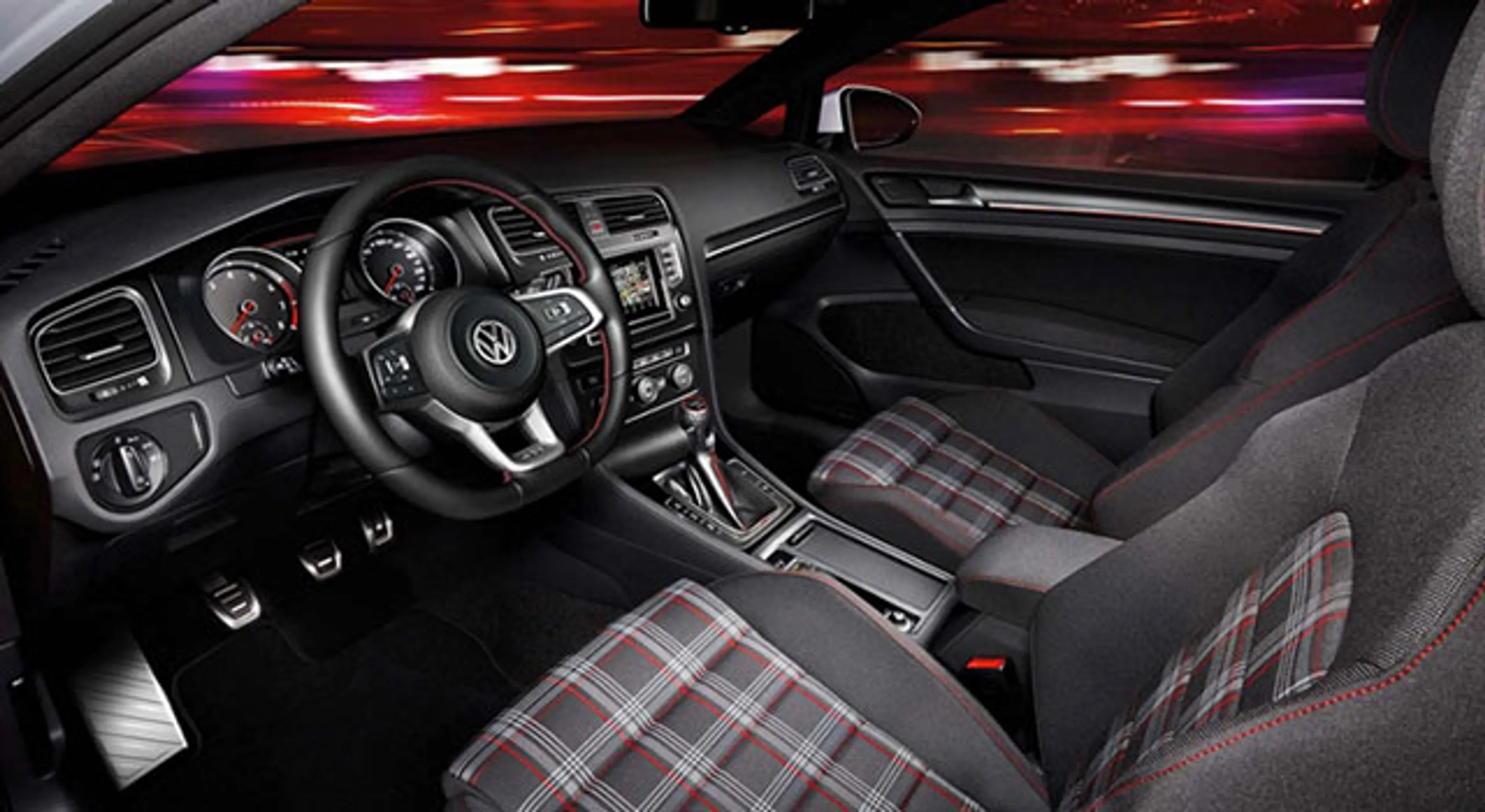 Volkswagen Golf GTI thumbnail 3