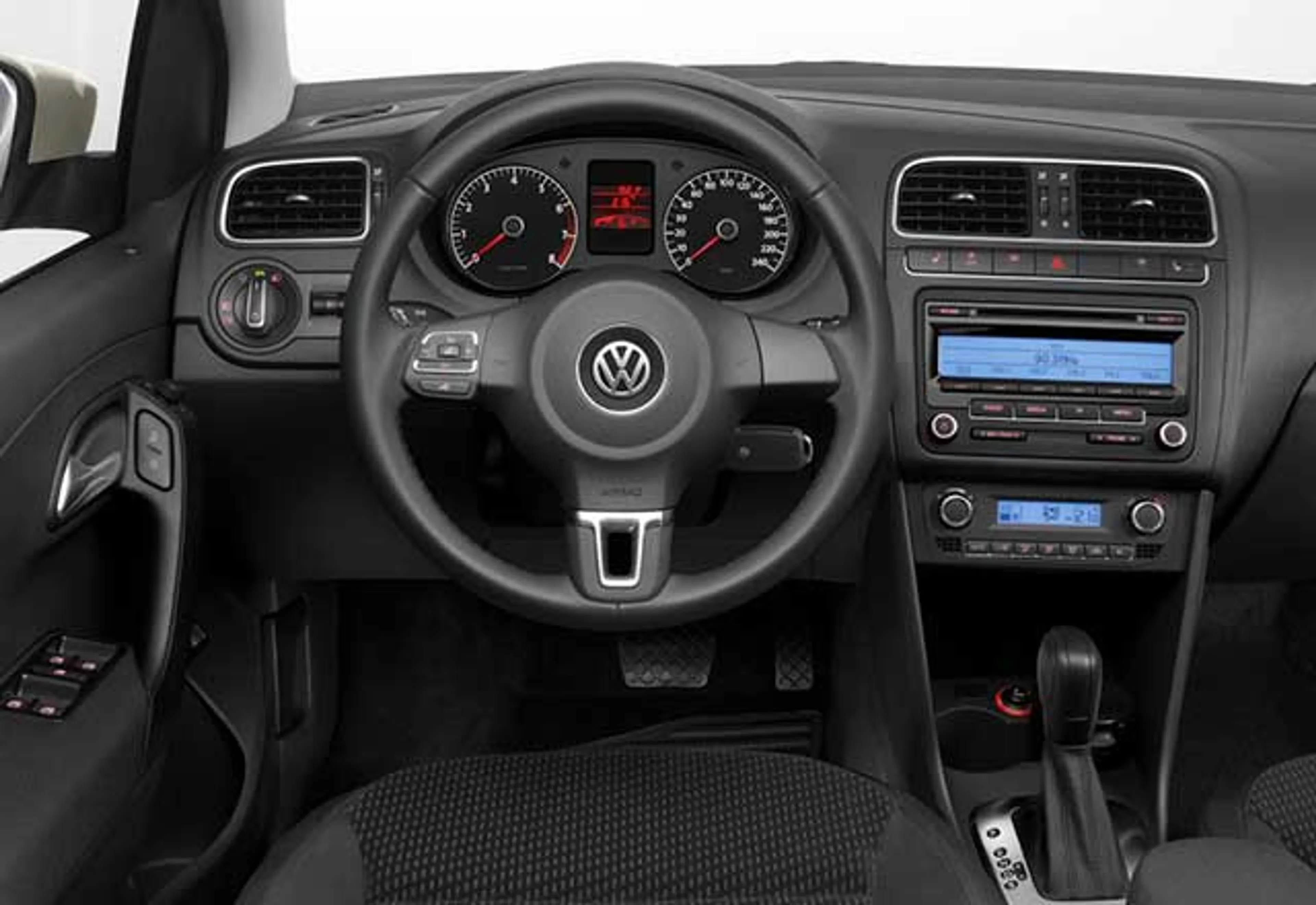 Volkswagen Polo Notch thumbnail 3