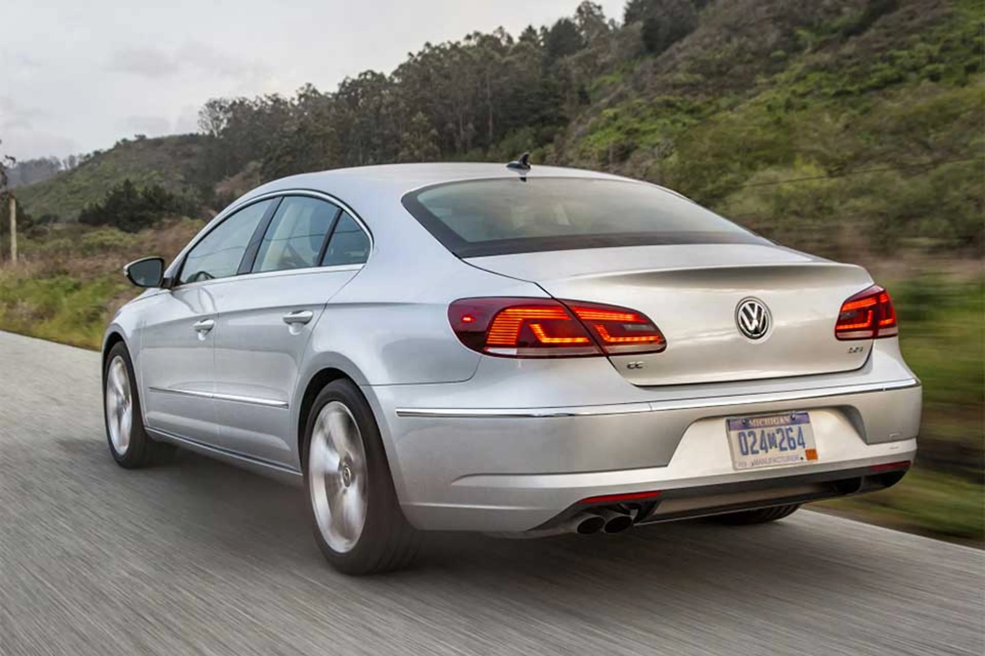 Volkswagen CC thumbnail 2