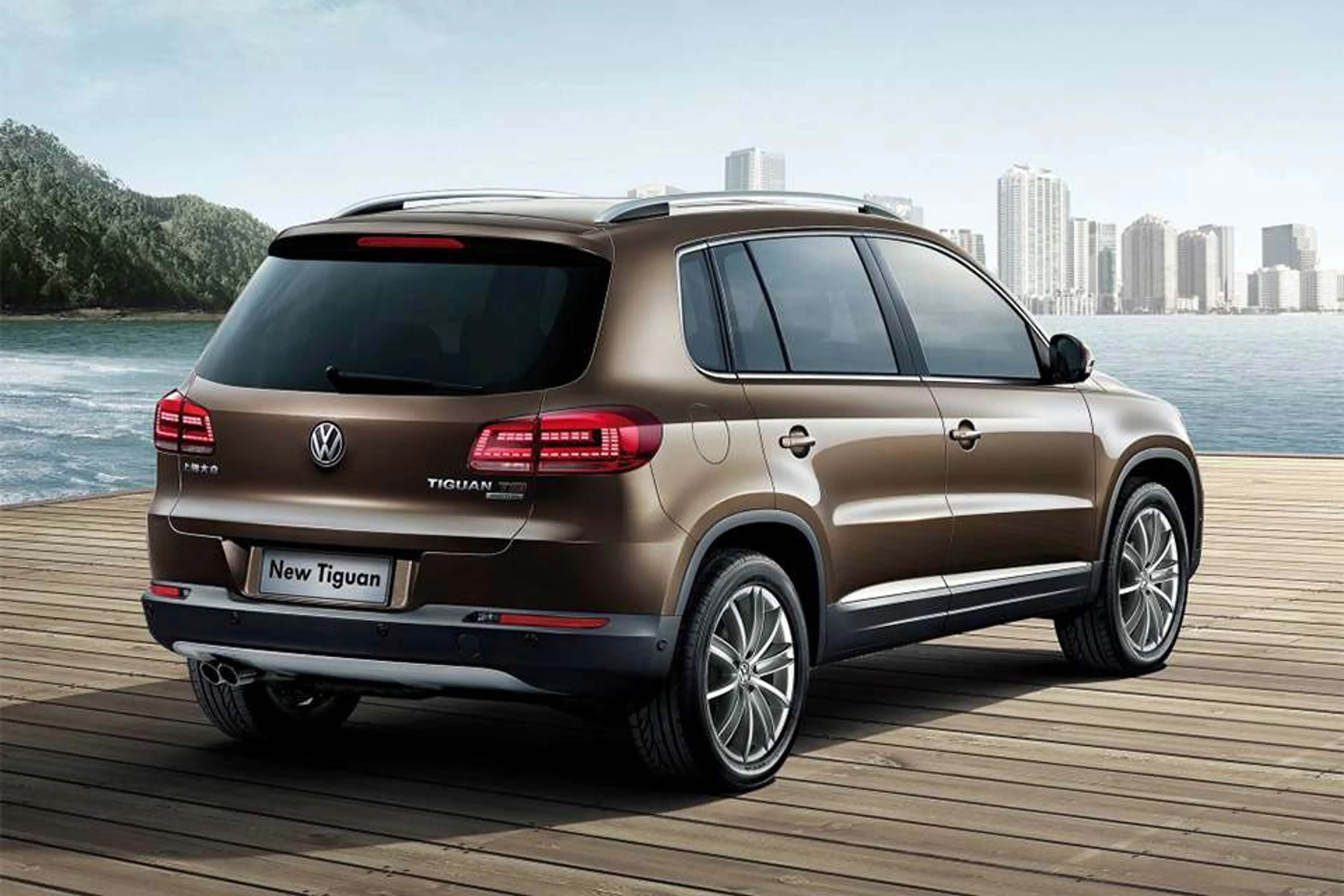 Volkswagen Tiguan LWB thumbnail 2