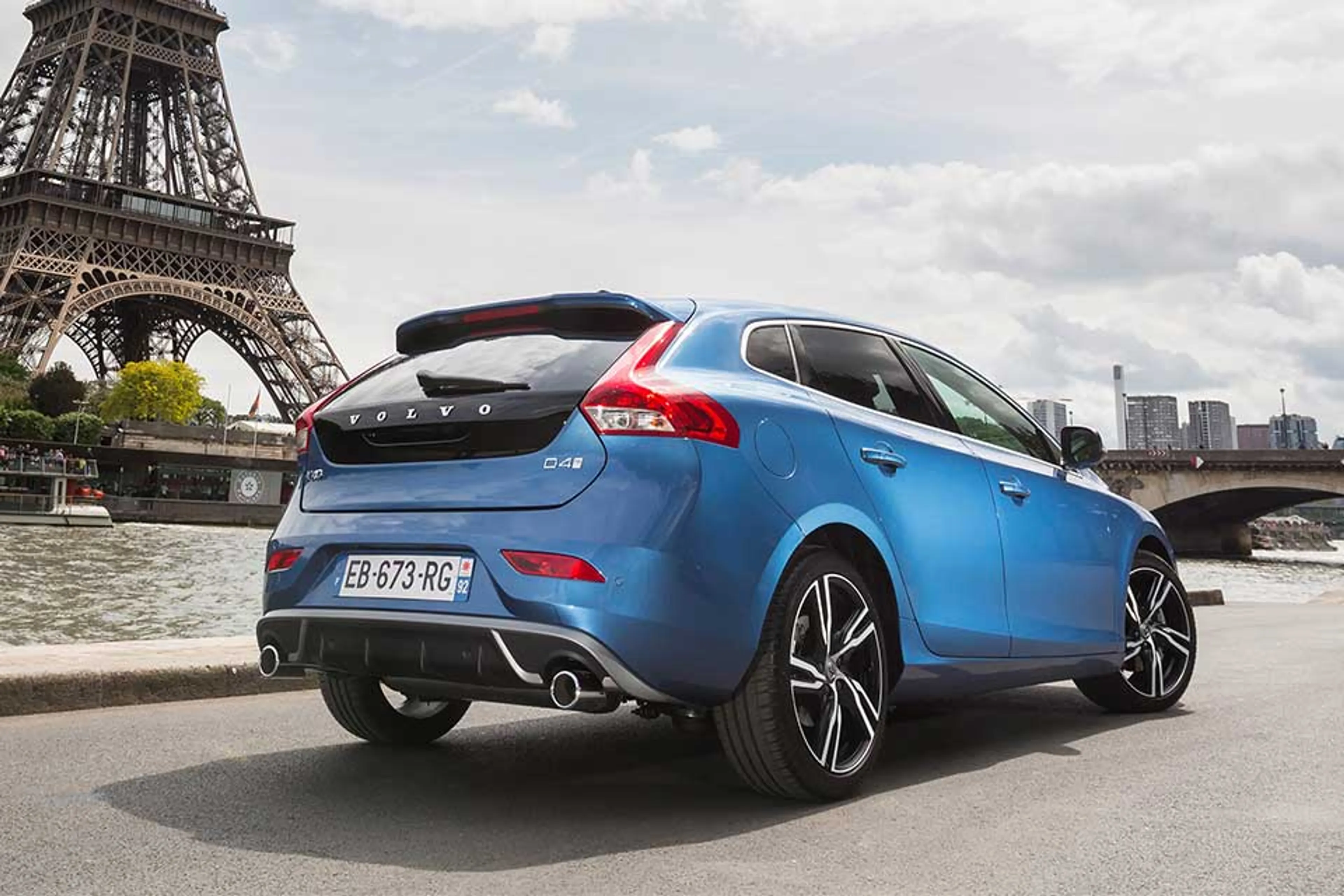 Volvo V40 thumbnail 2