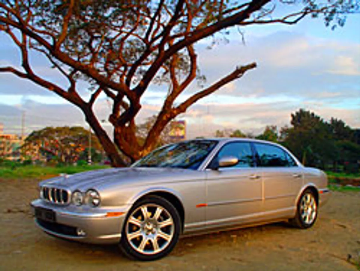 2006 Jaguar XJ8L