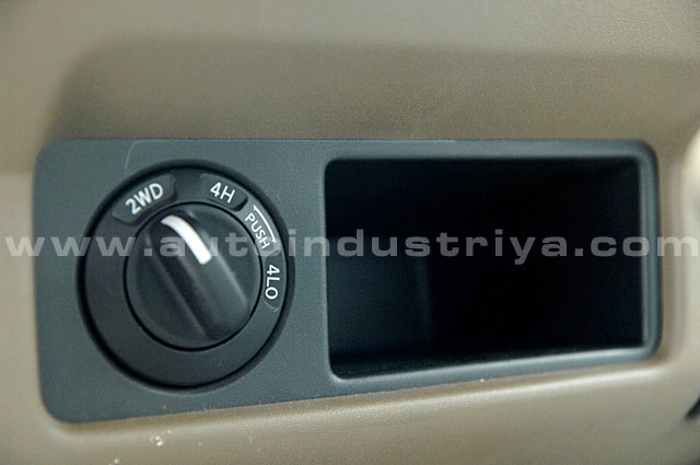 2008 Nissan Frontier Navara 4x4 A/T