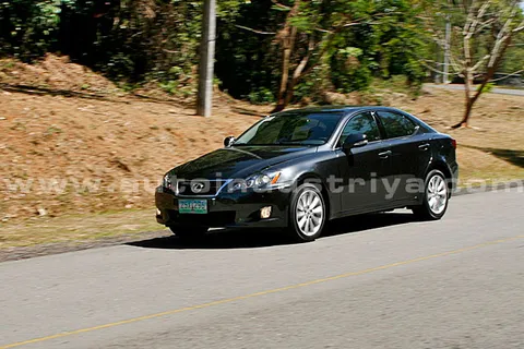 2009 Lexus IS300 AutoIndustriya
