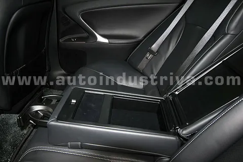 2009 Lexus IS300 AutoIndustriya