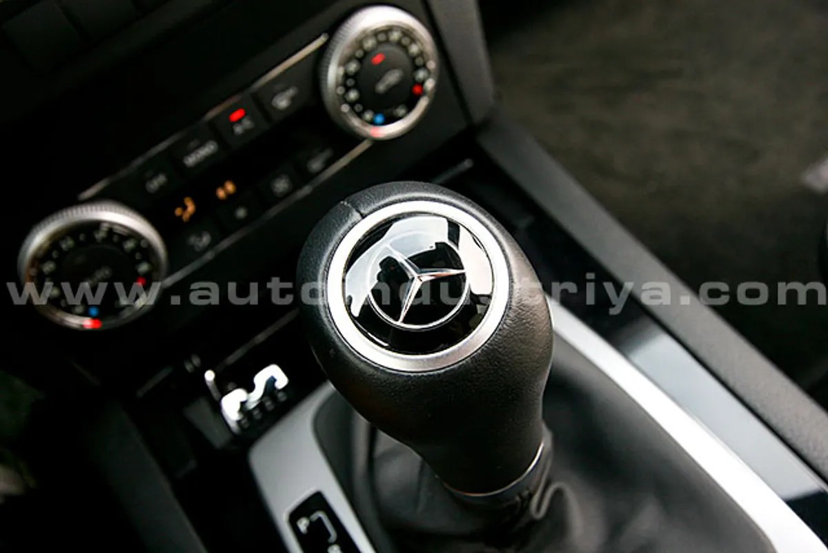 2009 Mercedes-Benz GLK280 4Matic Edition1