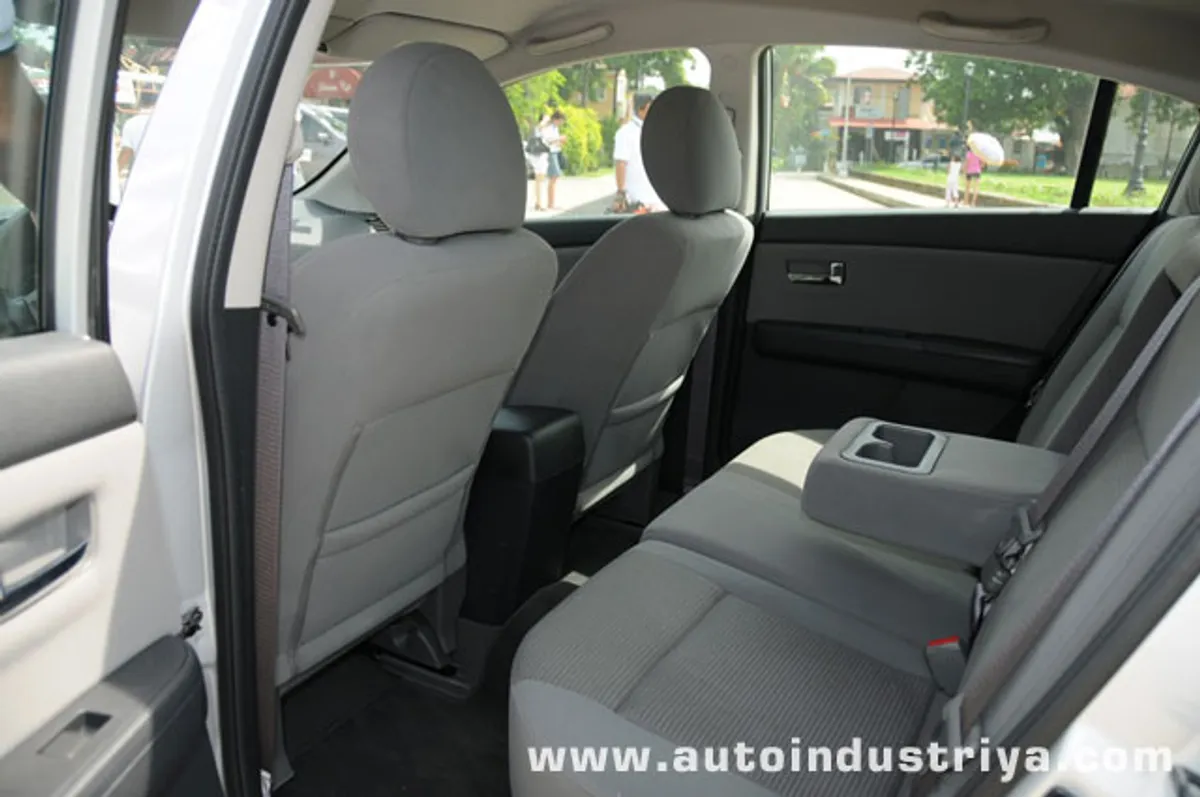 2010 Nissan Sentra 200
