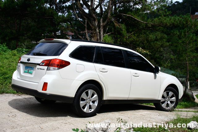 2010 Subaru Outback 3.5R