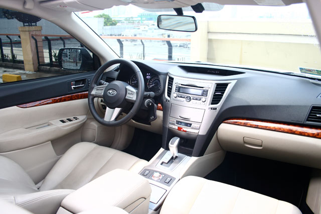 2010 Subaru Outback 3.5R