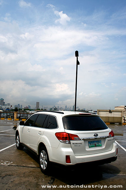 2010 Subaru Outback 3.5R