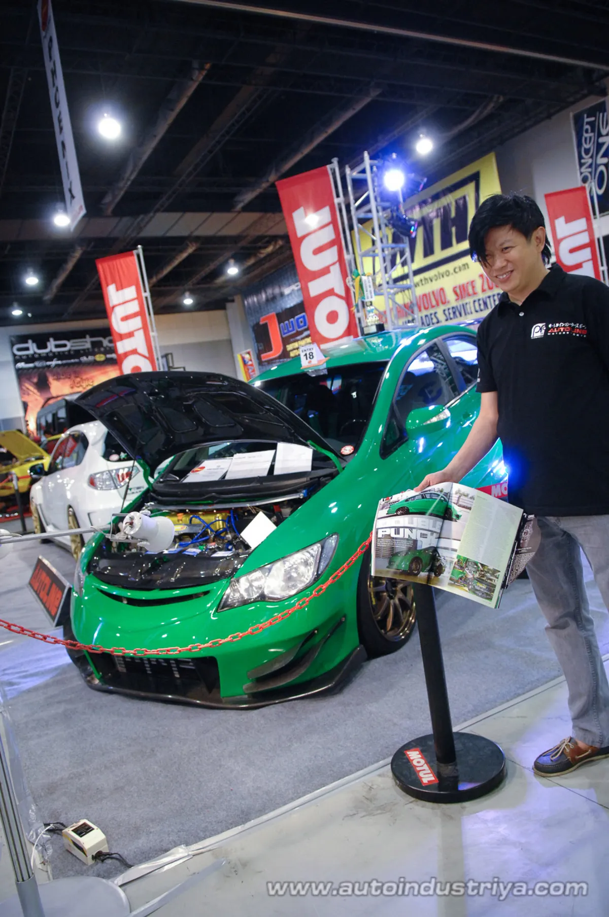 2011 Trans Sport Show: 20 years of passion for cars