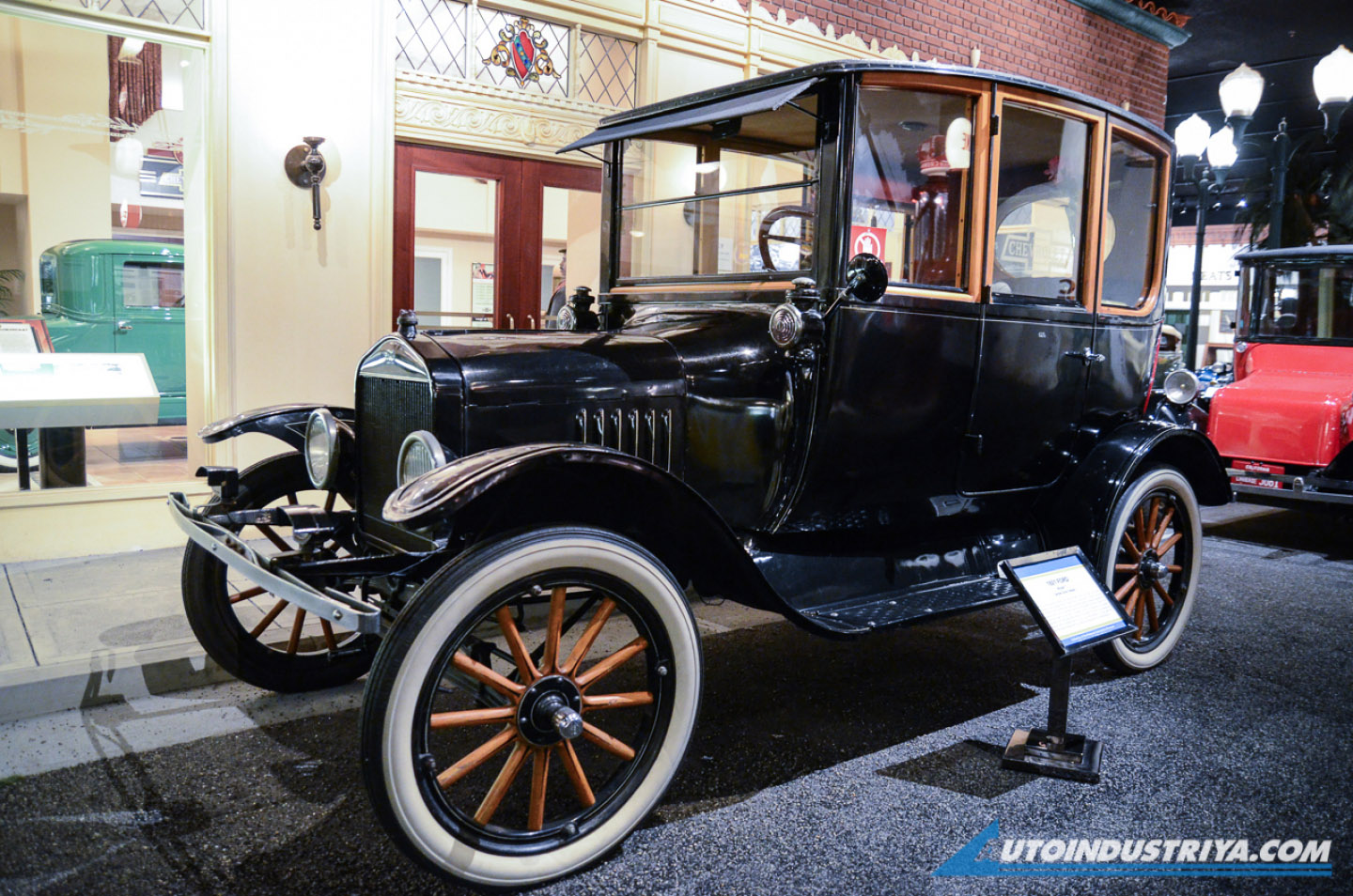 Petersen Automotive Museum