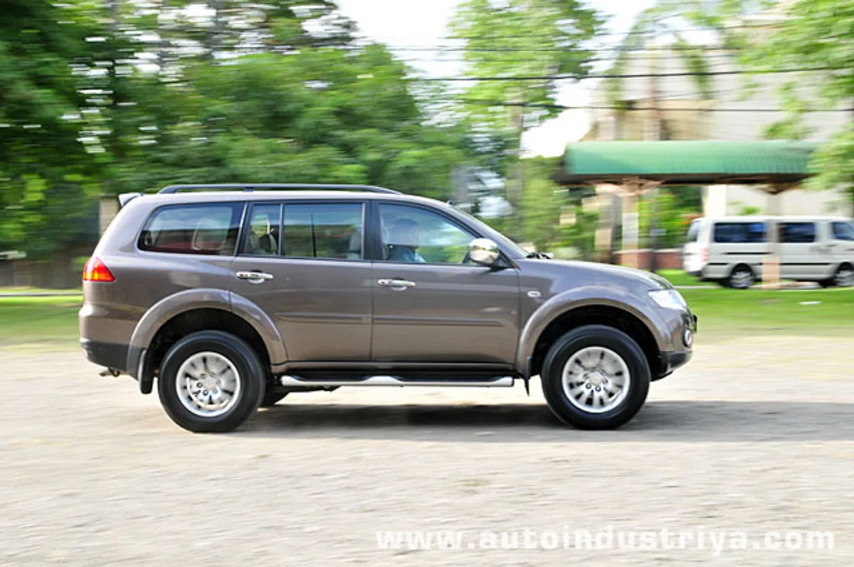 2011 Mitsubishi Montero Sport GT-V