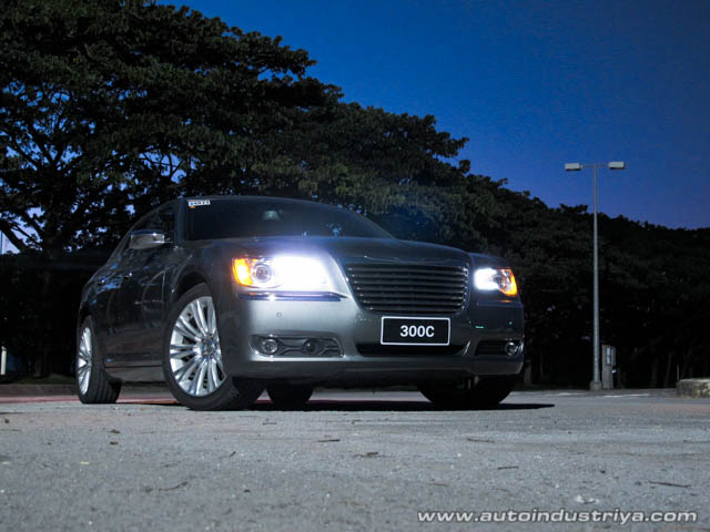 2012 Chrysler 300C