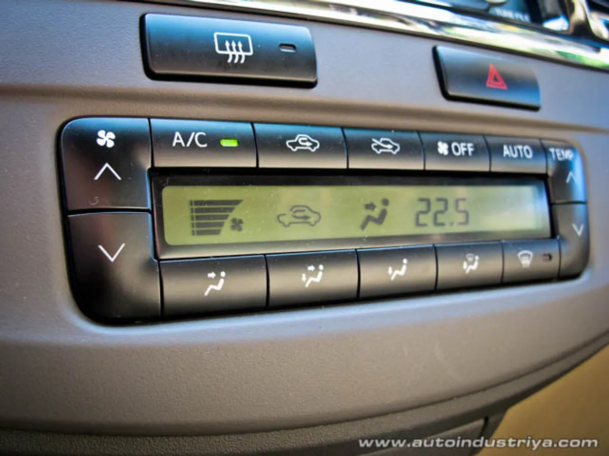 2012 Toyota Fortuner 2.5G