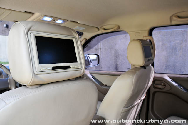 Rear LCD ? 2012 Nisan Frontier Navara 4x4 TechXtrem