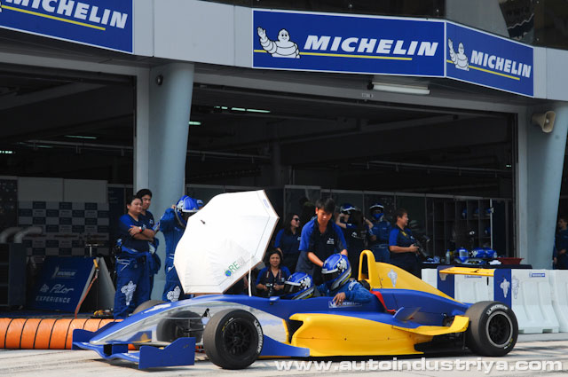 The Super Michelin Pilot Experience