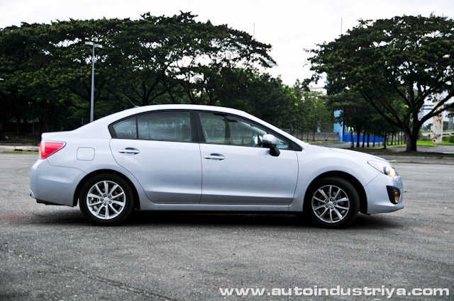 2012 Subaru Impreza 2.0i