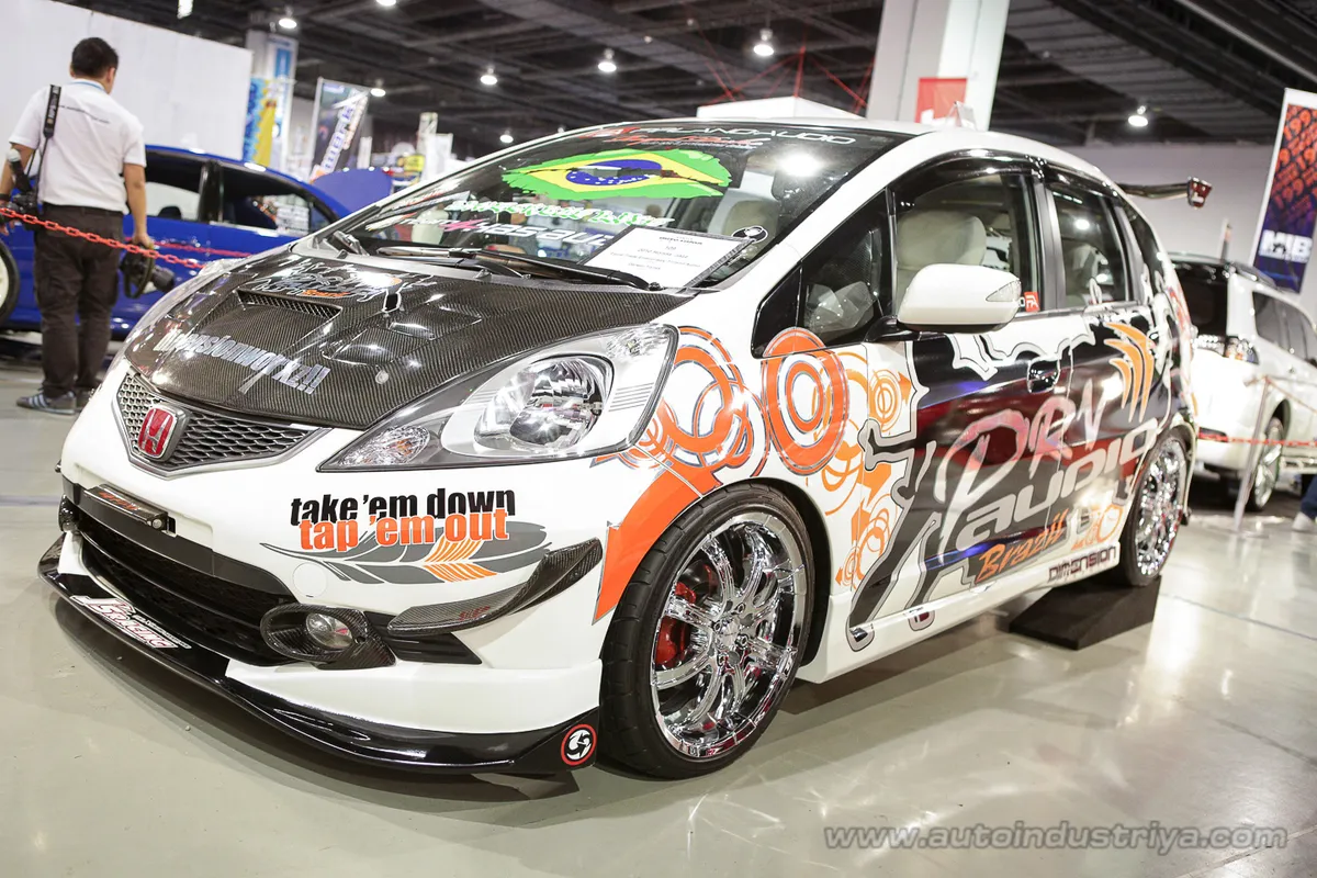 2012 Manila Auto Salon sizzles it up at SMX