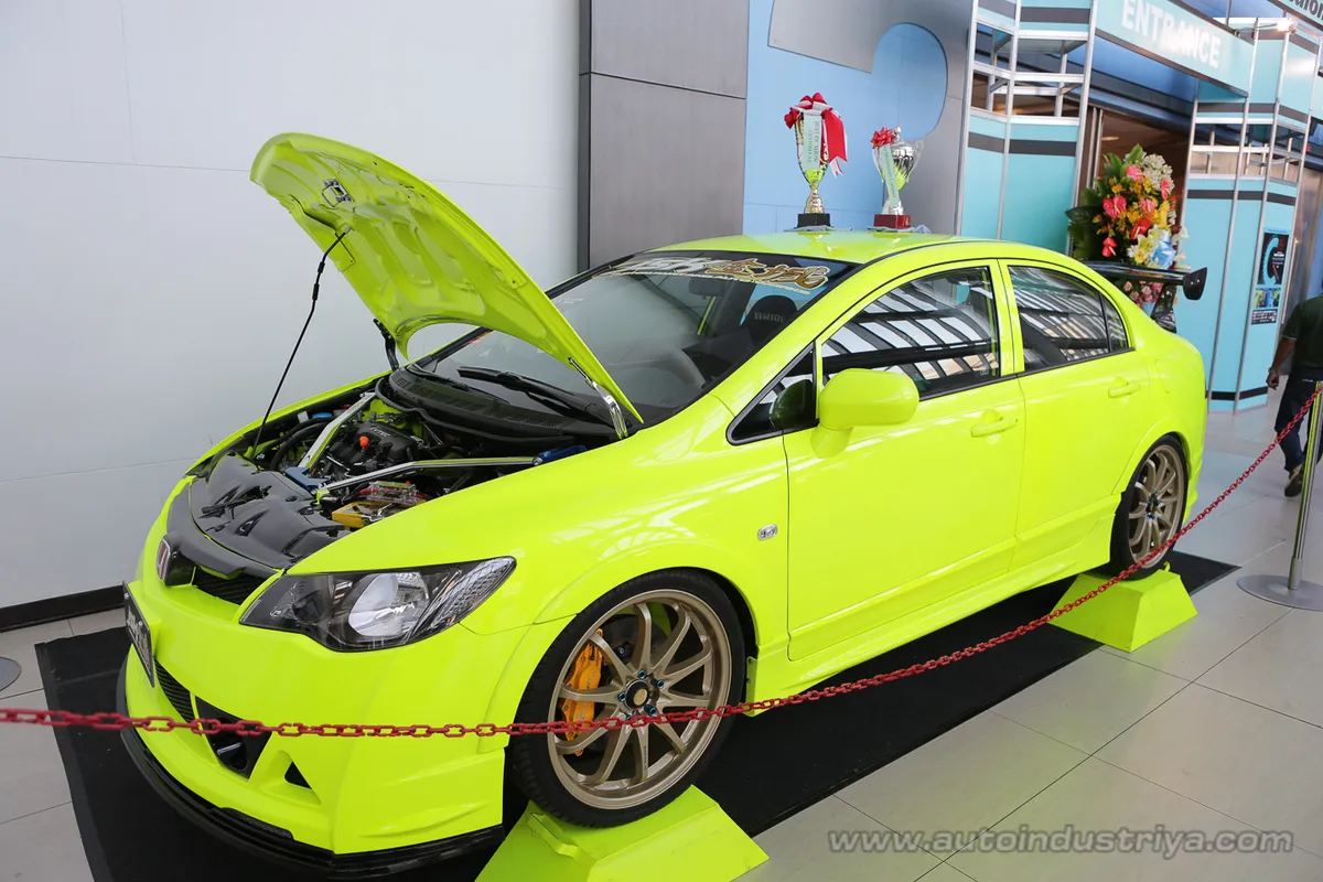 2012 Manila Auto Salon sizzles it up at SMX
