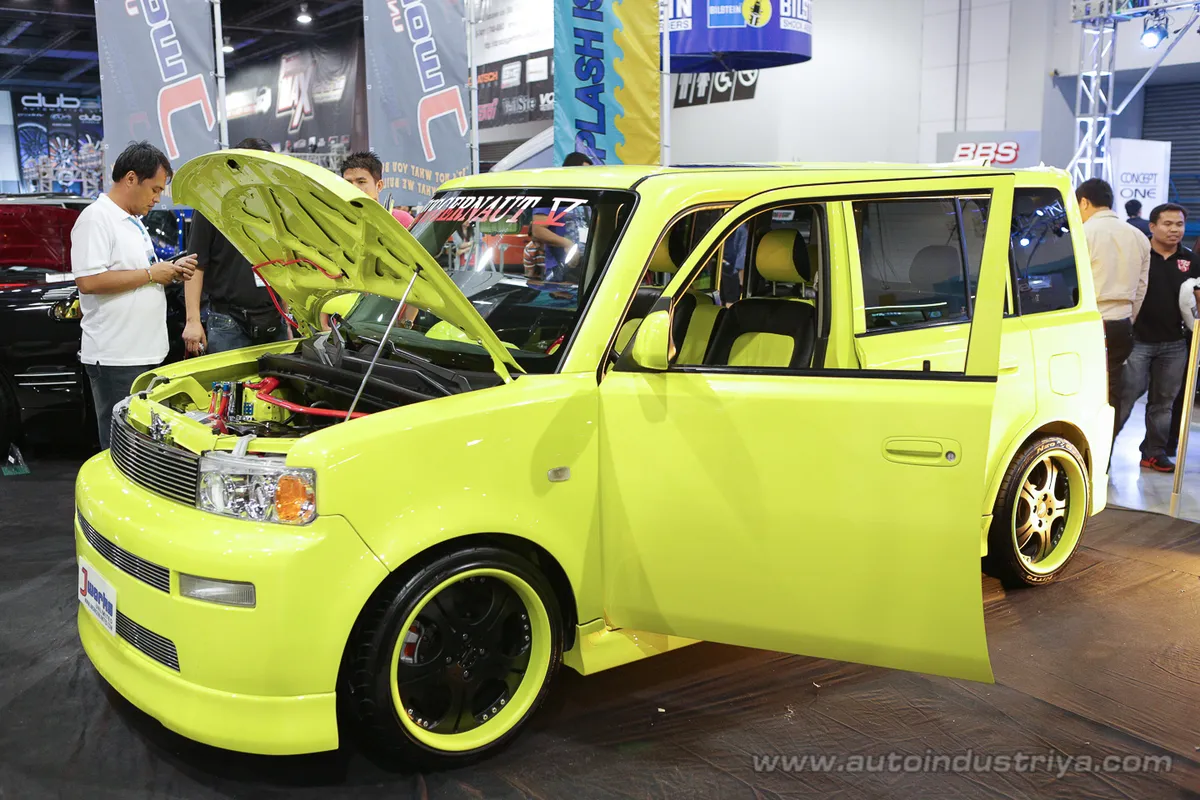 2012 Manila Auto Salon sizzles it up at SMX