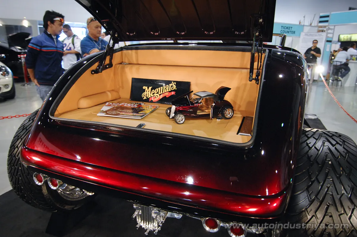 2012 Manila Auto Salon sizzles it up at SMX