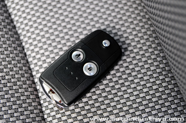 Keys - 2013 Honda CR-Z Mugen Edition