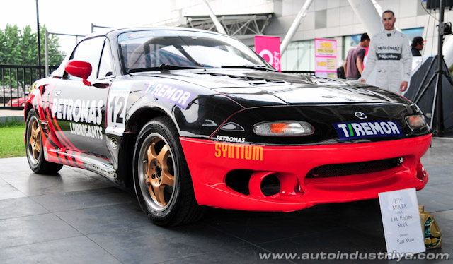 Petronas Liquid and Metal in Motion