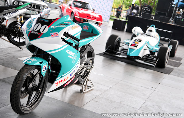 Petronas Liquid and Metal in Motion