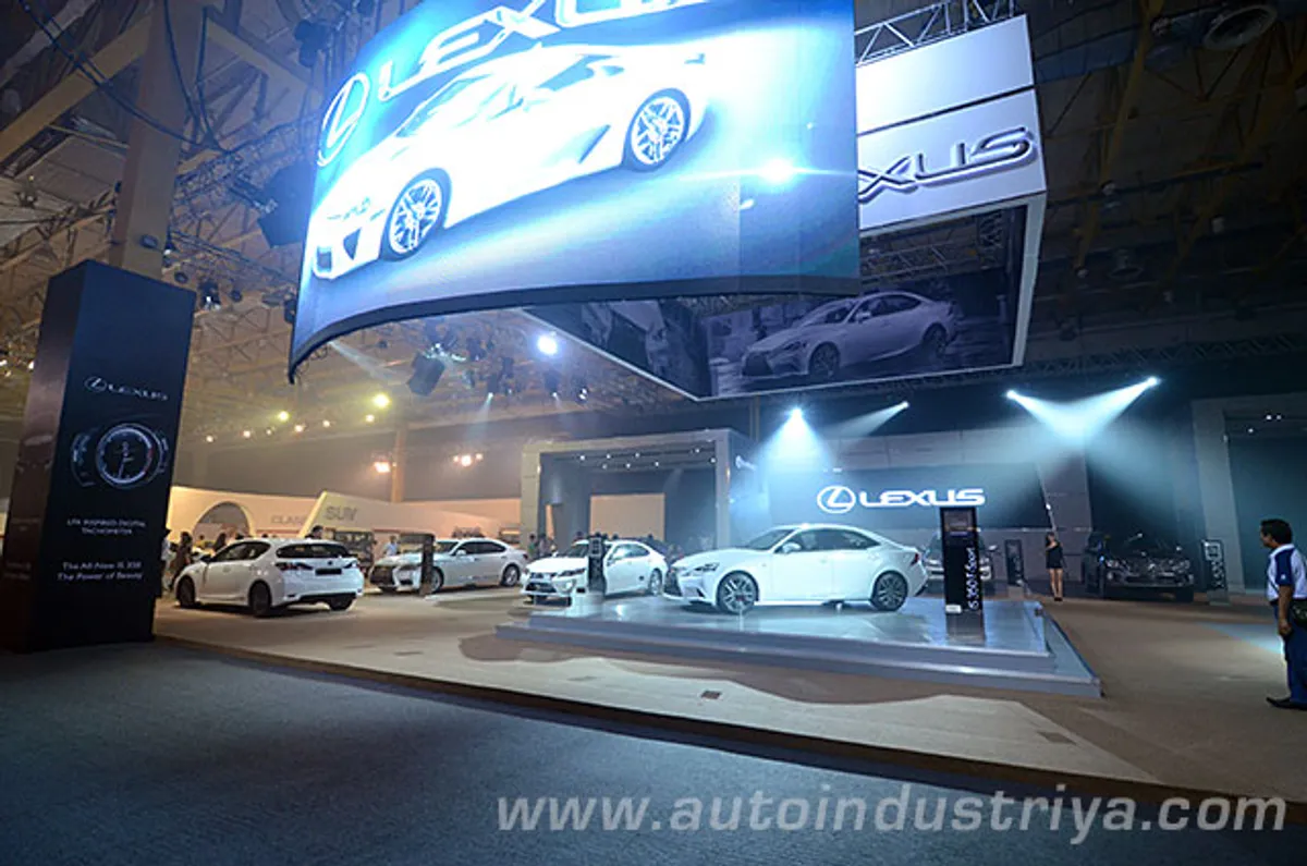 [2013 World of Toyota Motor Show