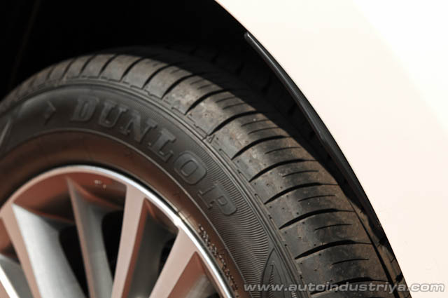 2014 Toyota Corolla Altis 1.6 V