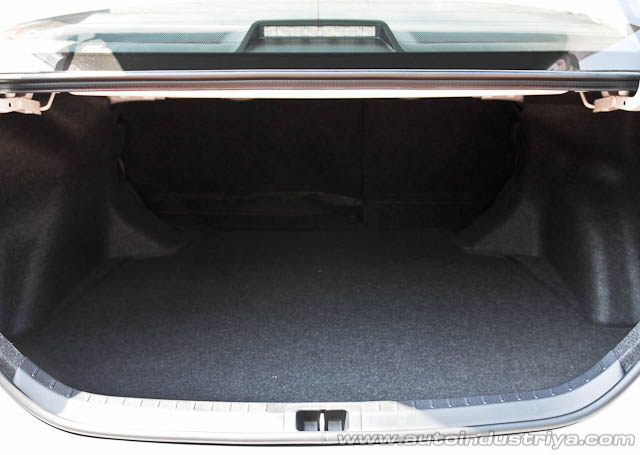 2014 Toyota Corolla Altis 1.6 V