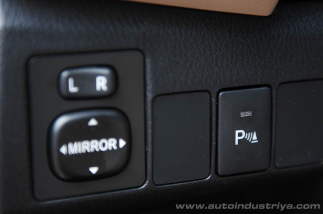 2014 Toyota Corolla Altis 1.6 V