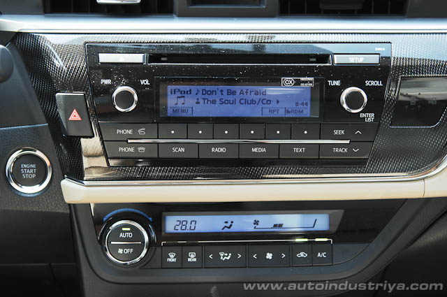 2014 Toyota Corolla Altis 1.6 V