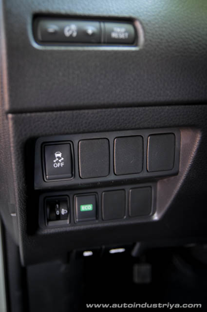 2015 Nissan Xtrail White