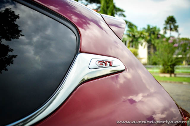 2015 Peugeot 208 GTI