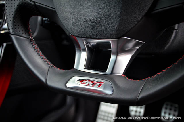 2015 Peugeot 208 GTI