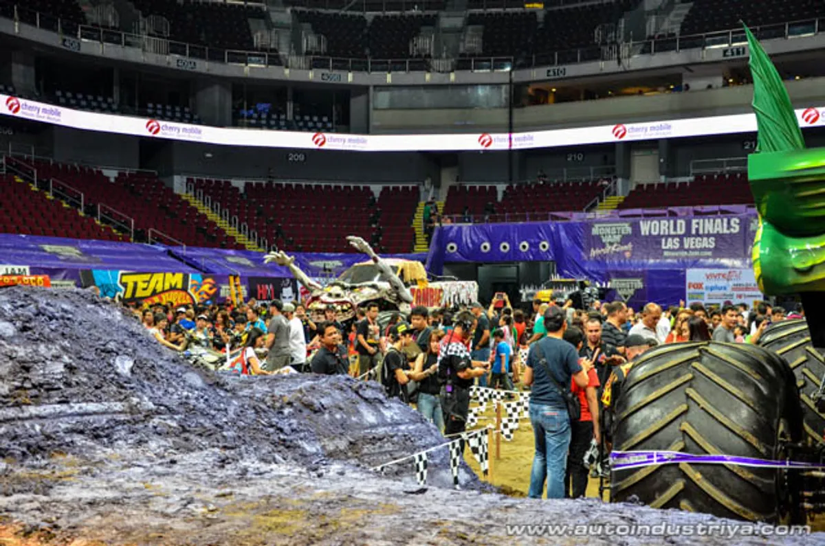 Monster Jam Manila 2015