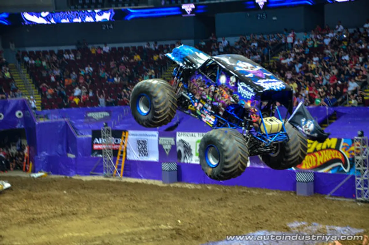 Monster Jam Manila 2015