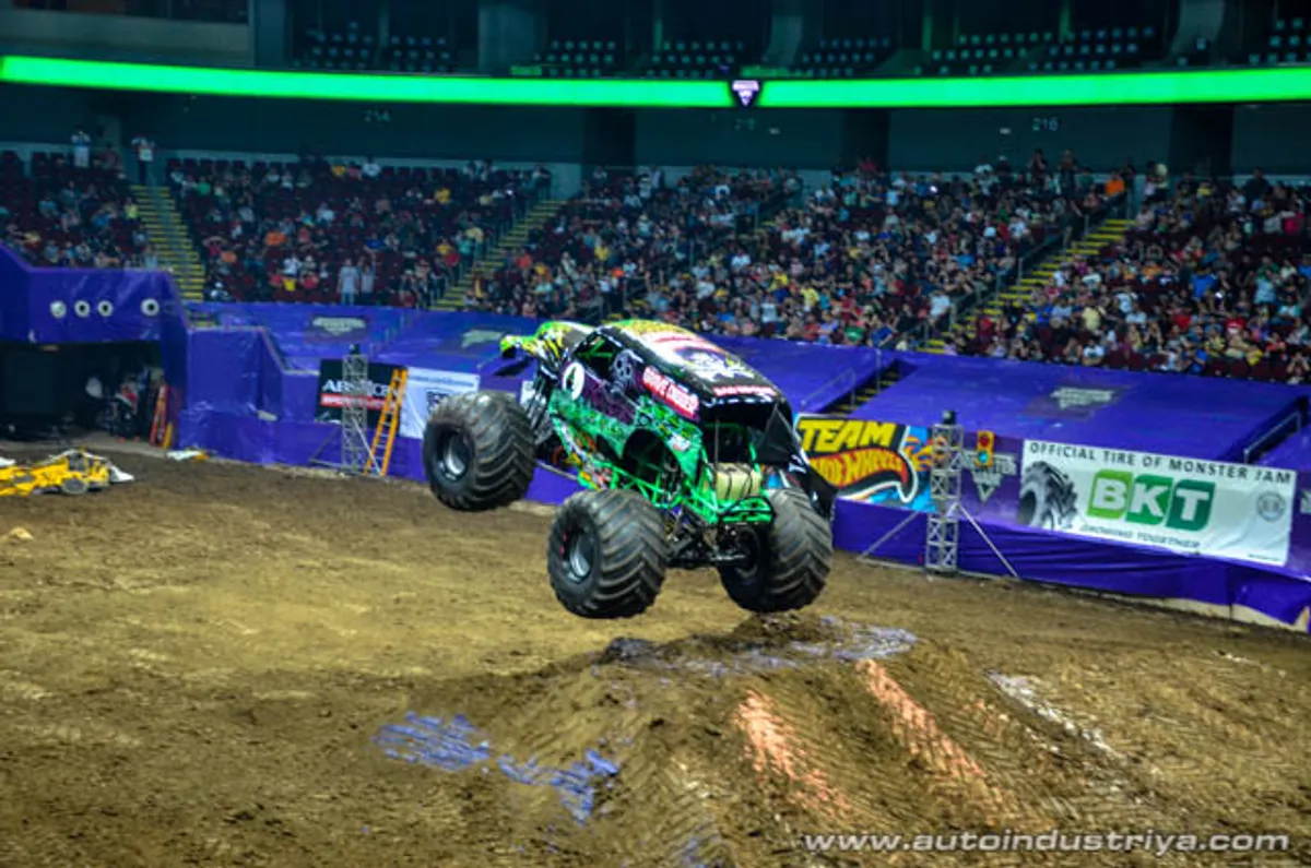 Monster Jam Manila 2015