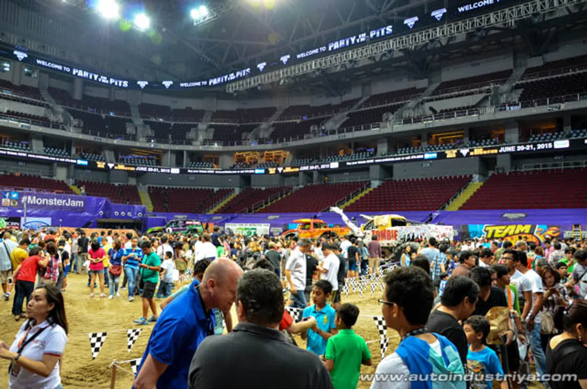 Monster Jam Manila 2015